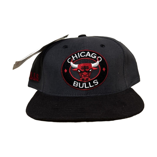 Vintage 90s Chicago Bulls New Era Snapback Hat black - photo 1